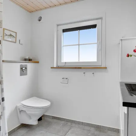 6 Bedroom Pet Friendly In * Blåvand