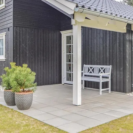 6 Værelses Lækker Bolig I Blåvand Feriehus Blåvand